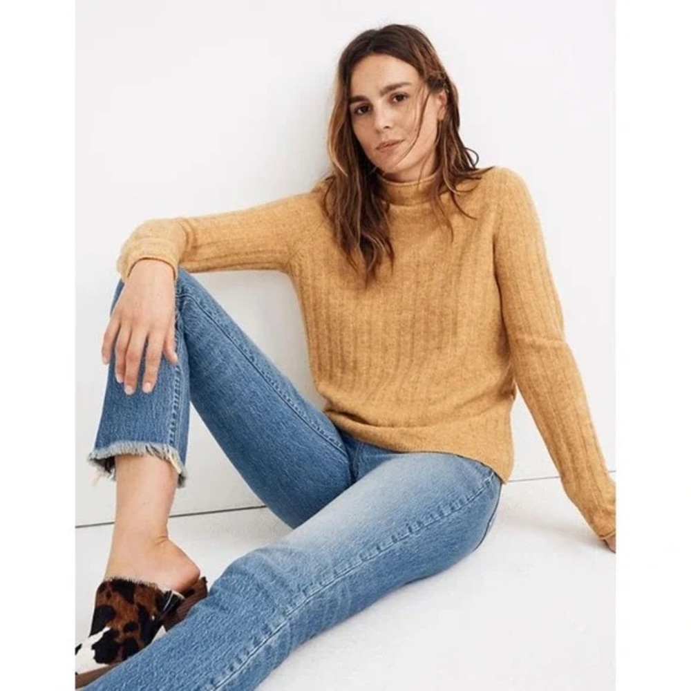 Madewell Donegal Evercrest Turtleneck Sweater in Coziest Yarn Mustard XS